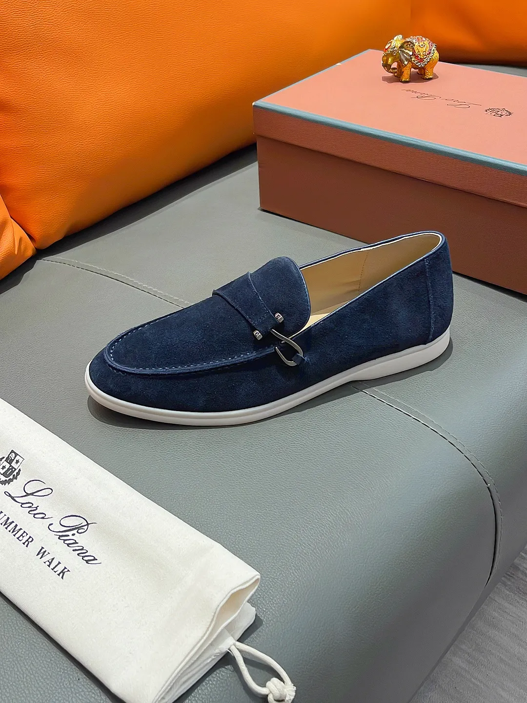 Men's shoes LORO PIANA "LP" P420 Regular size: 38-44 (casual shoes) Product materials: Selected high-mercerized suede upper, comfortable sheepskin lining; original outsole.